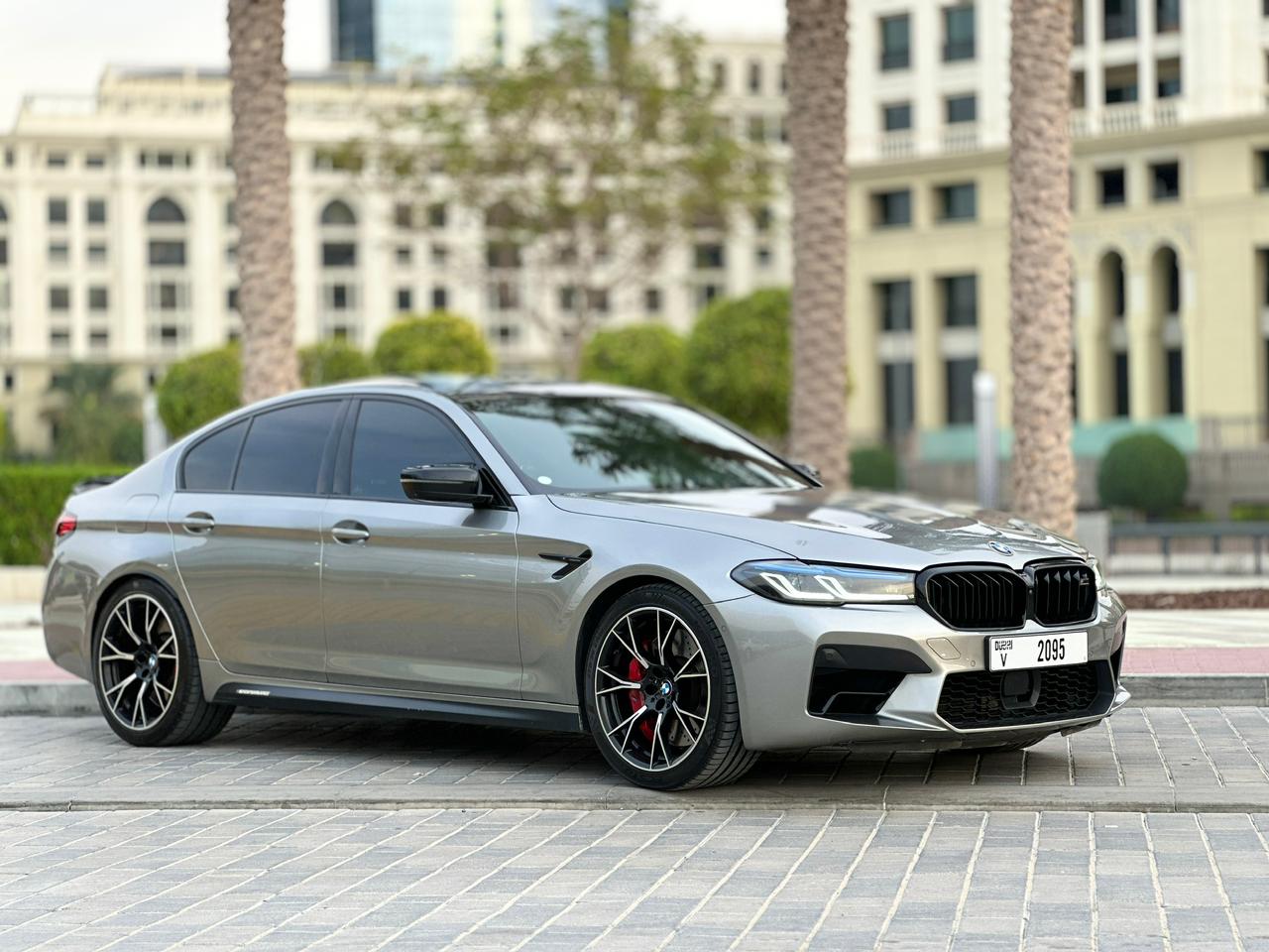 BMW M5 2022